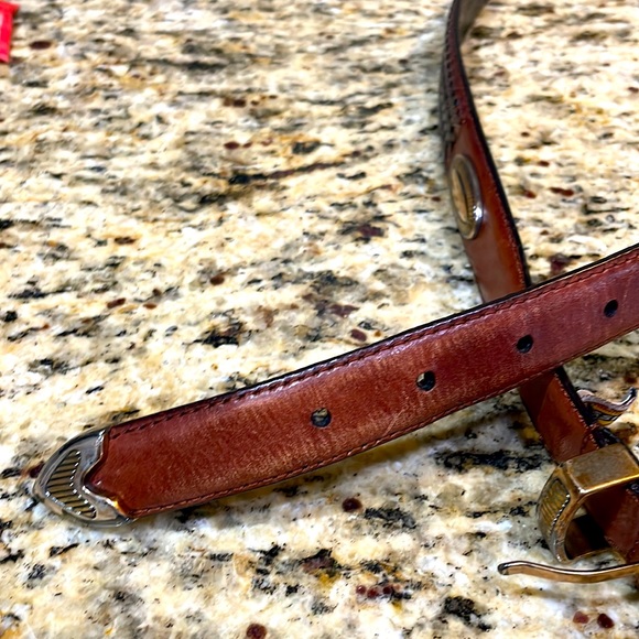 Fossil Fine Leather adjustable Belt 44” long 1 1/4” wide - Picture 8 of 12